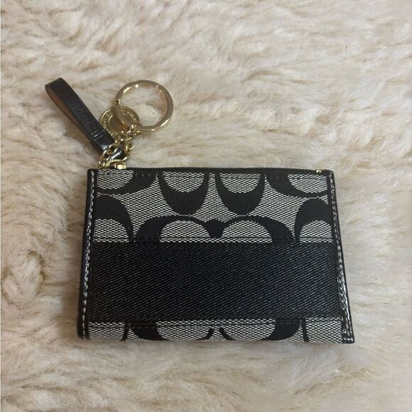 Coach Monochrome Signature Card Holder - Picture 4 of 4